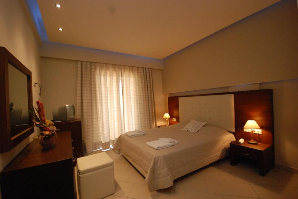 Hotel Alkionis Zacharo Quarto foto